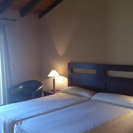 Hotel Alcor Del Roble Collado (Caceres)