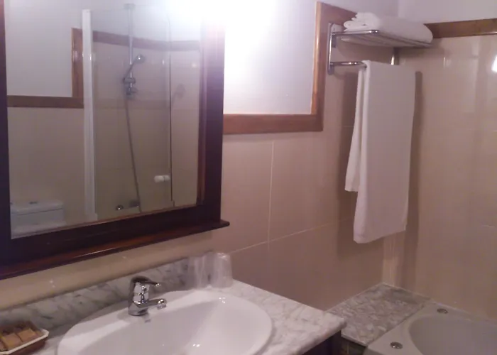 Alcor Del Roble Hotel